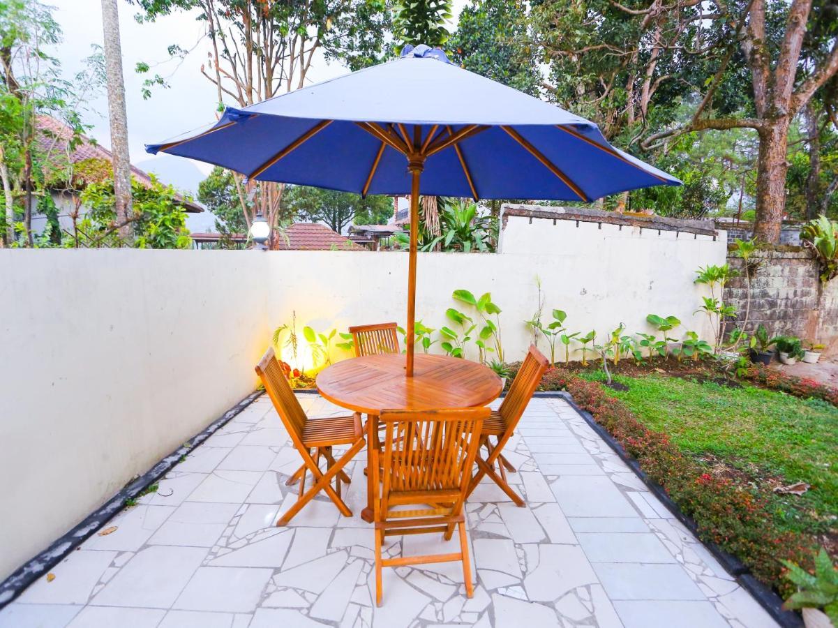 Oyo 93136 Hotel Santo Djaya 2 Bogor Bagian luar foto