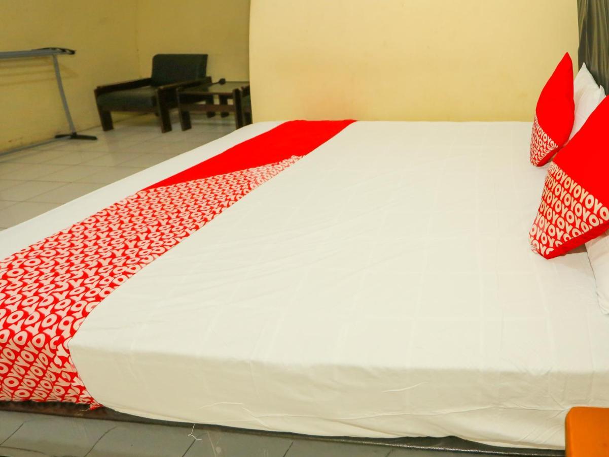 Oyo 93136 Hotel Santo Djaya 2 Bogor Bagian luar foto