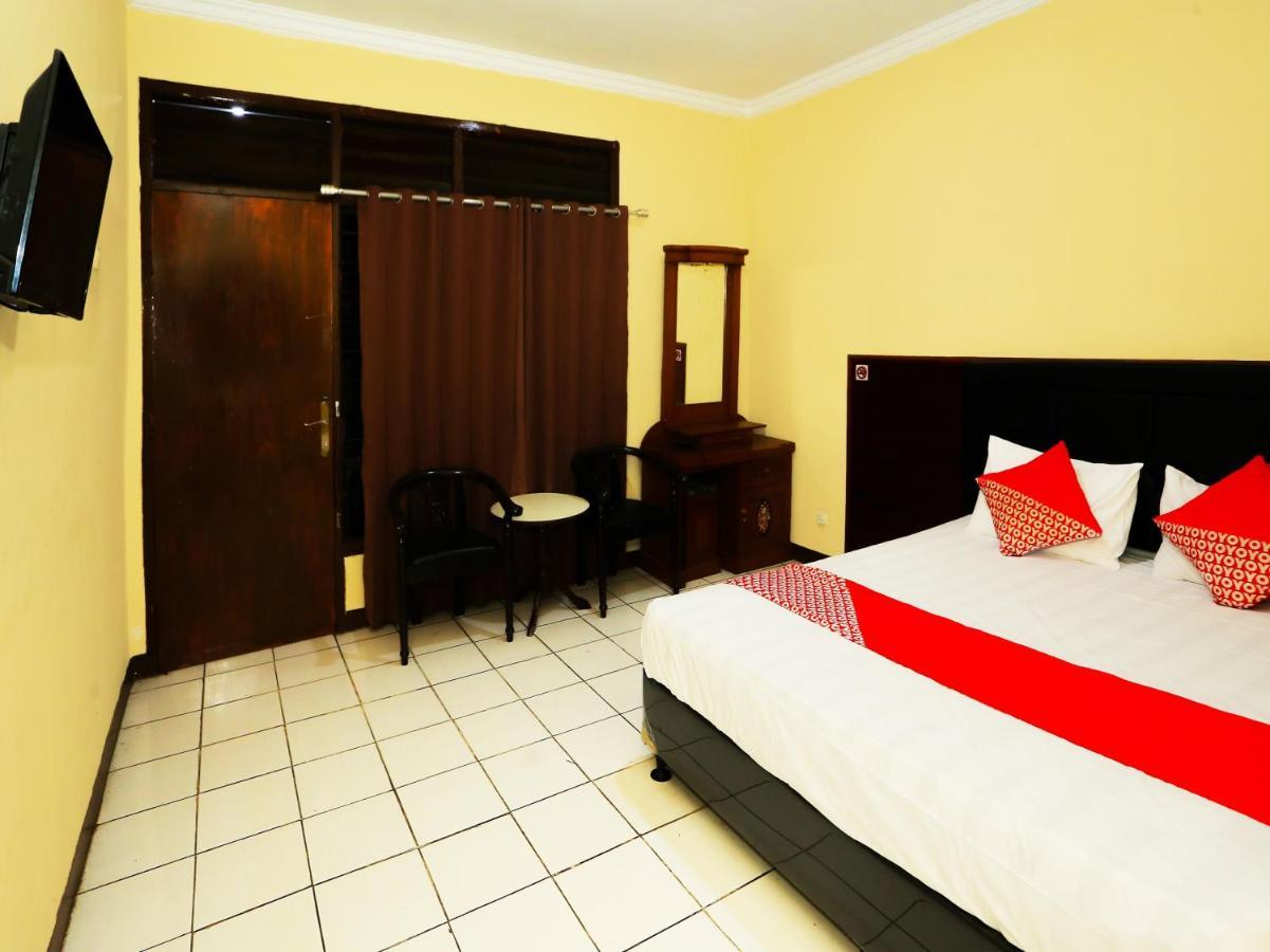 Oyo 93136 Hotel Santo Djaya 2 Bogor Bagian luar foto